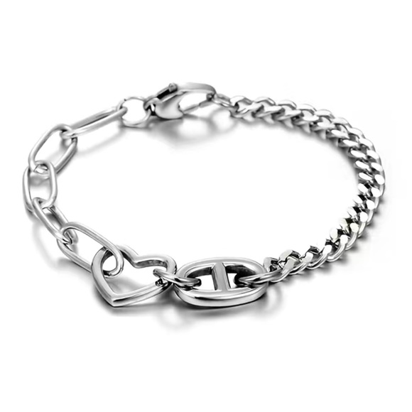 Other - NWT 💜 MEN’S SILVER STAINLESS STEEL HEART LINK BRACELET Men’s/Unisex Size: 8.2”